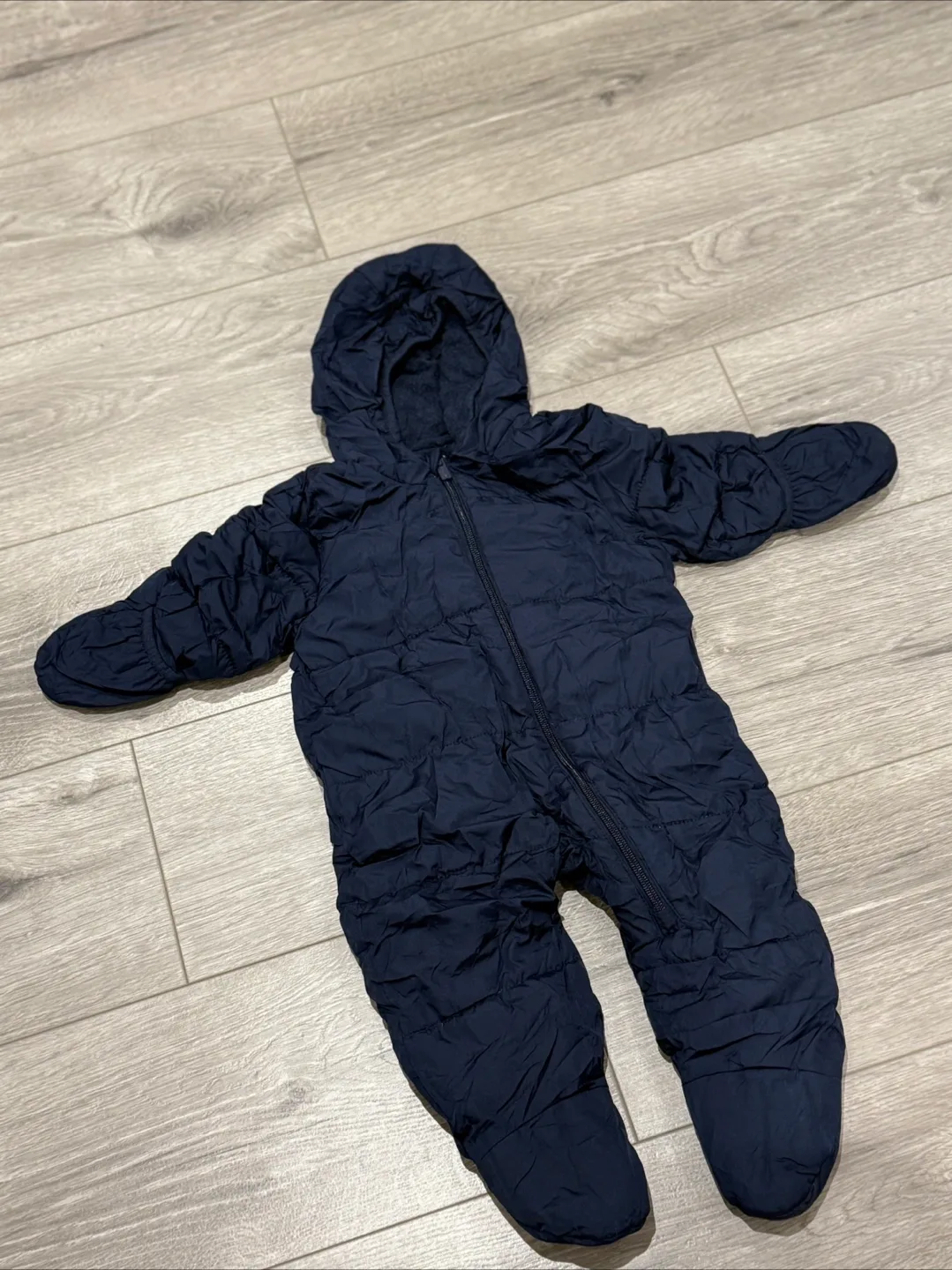 6-12 month old Old Navy snowsuit thumbnail