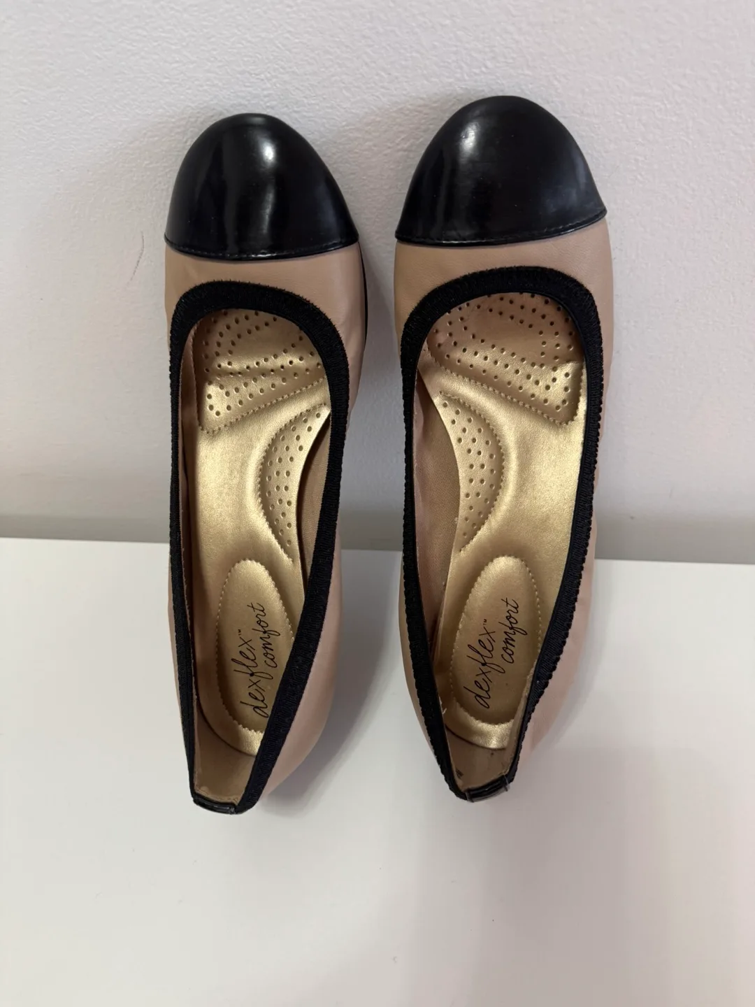 Women comfort shoes - Size 8.5 image indicator(2)