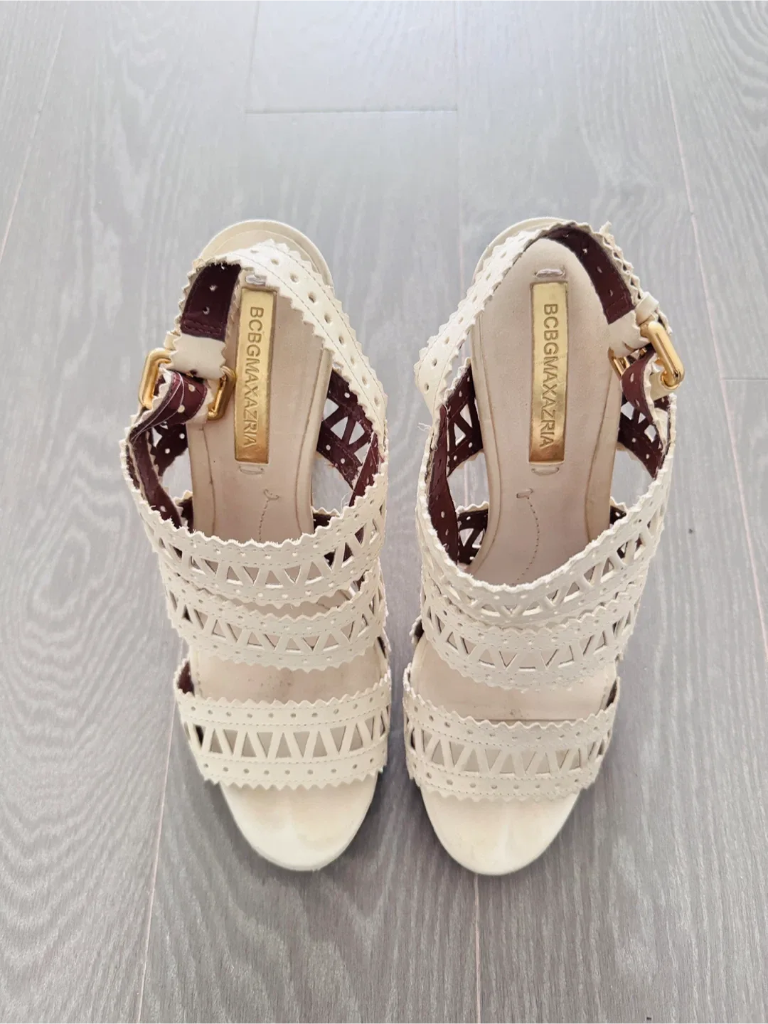 BCBGMAXAZRIA Heels, Size 8B image indicator(4)