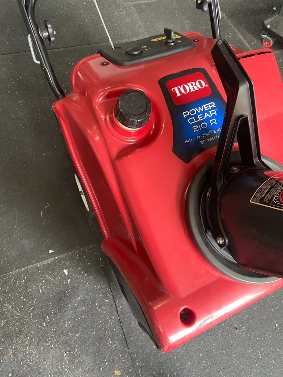 Toro Power Clear 210 R Snow Blower image indicator(3)