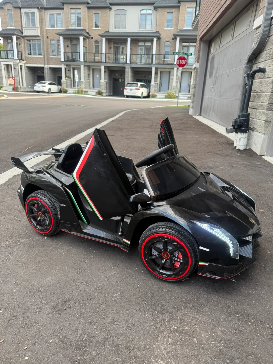 12V Lamborghini Electric Ride on Car for Kids with Remote