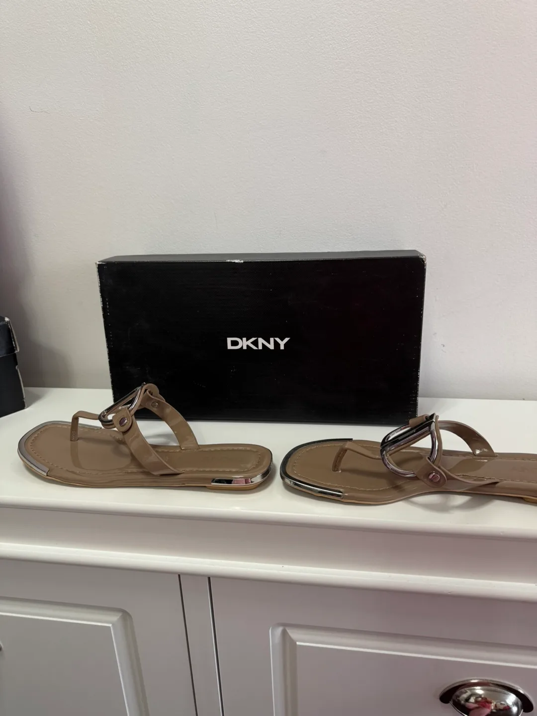 DKNY Hartford Flat Sandals - Size 7.5 thumbnail