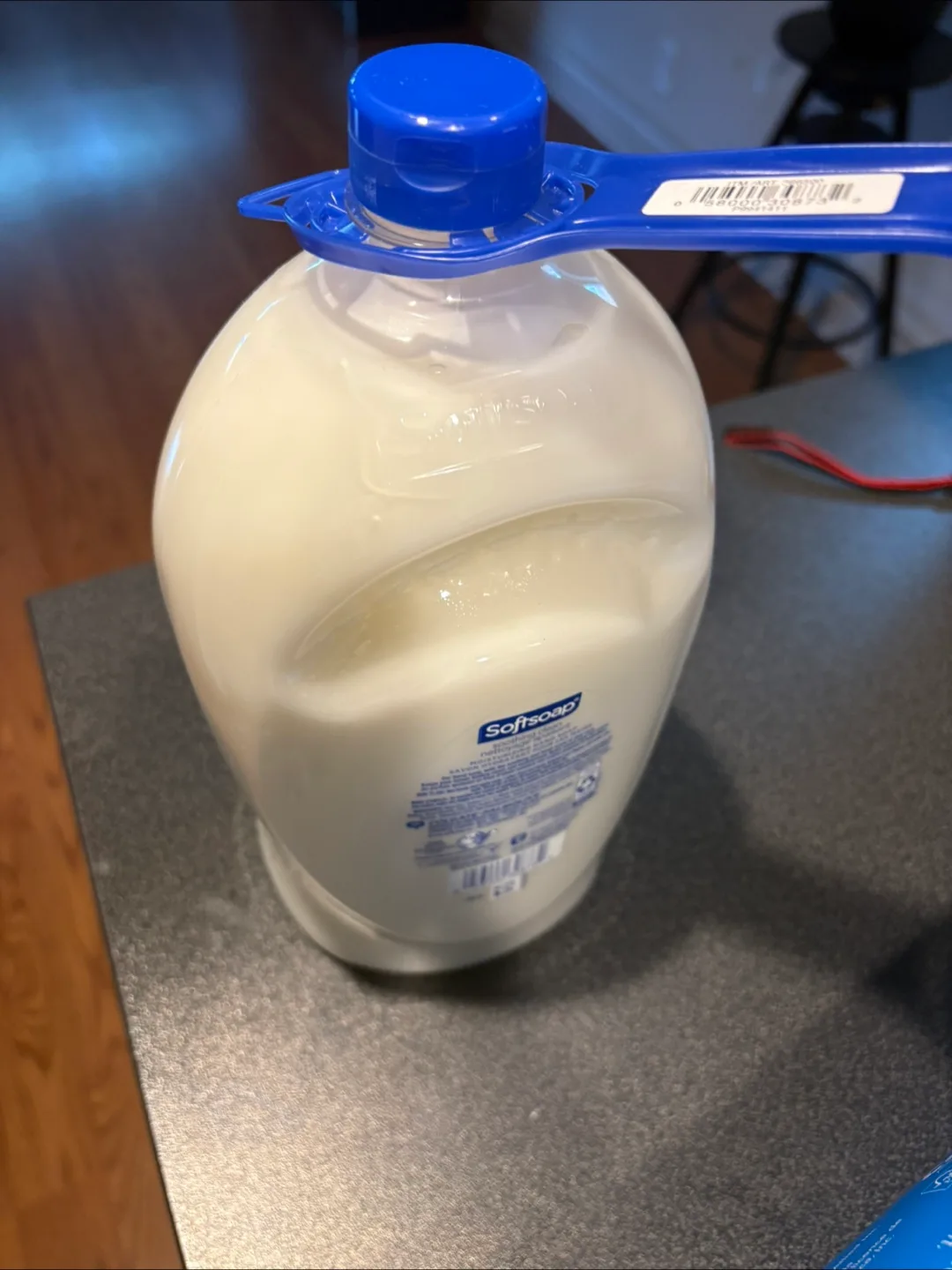 Softsoap Soothing Clean Refill, Aloe Vera, 2.36L image indicator(3)