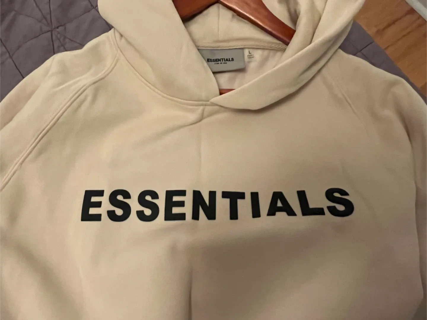 Essentials Fear of God Hoodie - Size L image indicator(4)