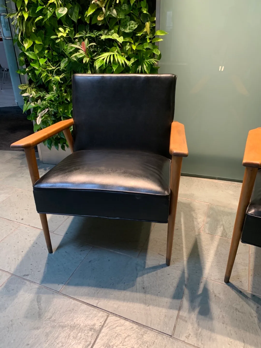 Mid-Century Modern Lounge Chair - Black Leatherette image indicator(2)