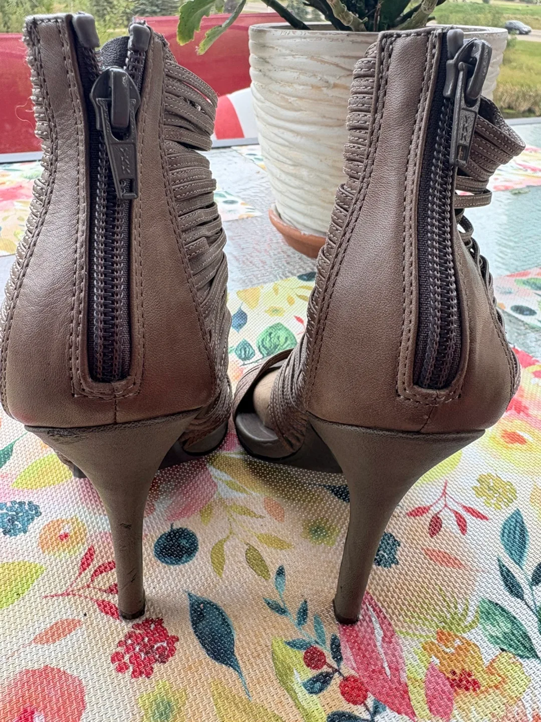 Brown Strappy High Heel Shoes image indicator(2)