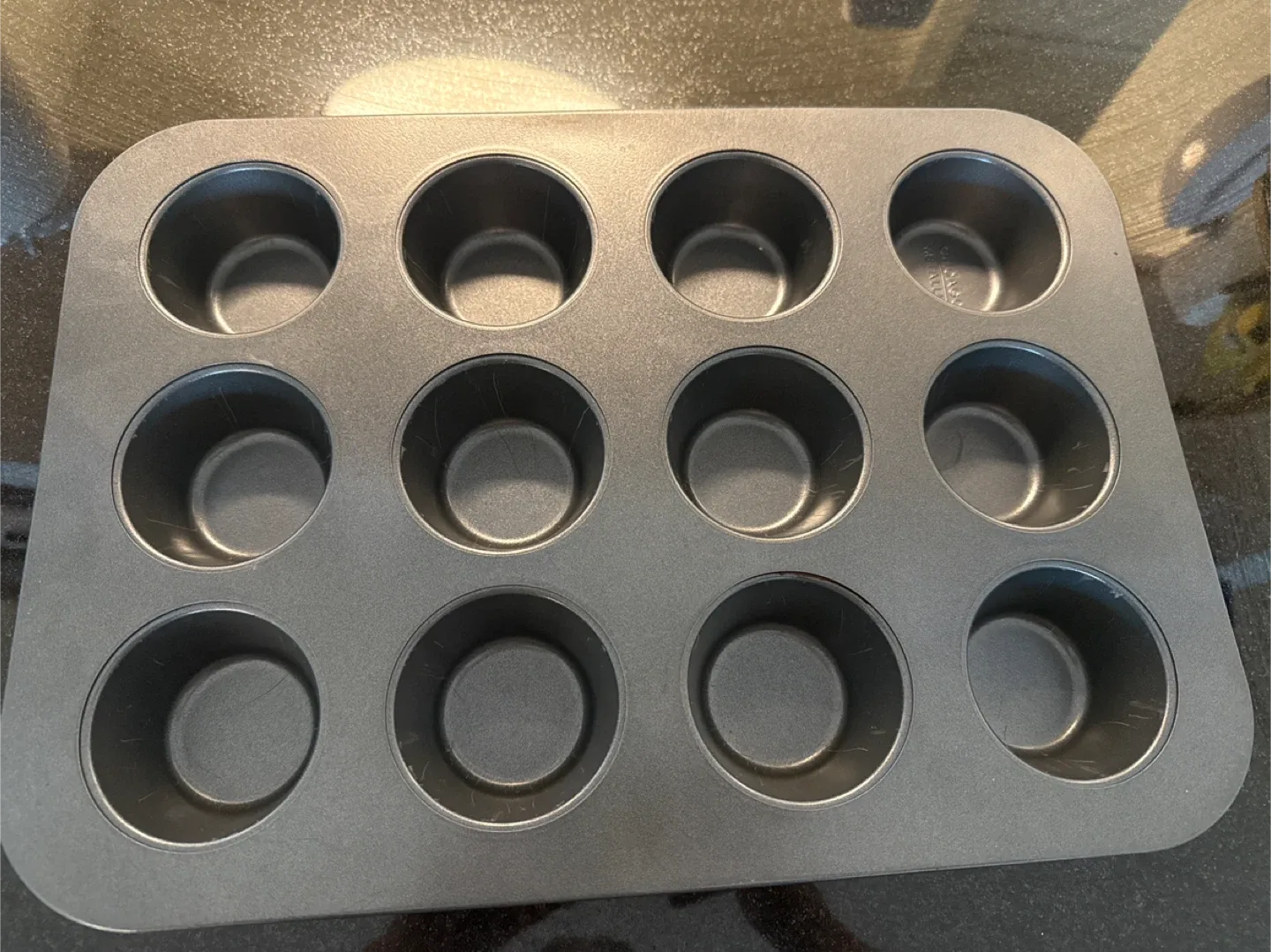 Muffin Pan - 12 Cup
