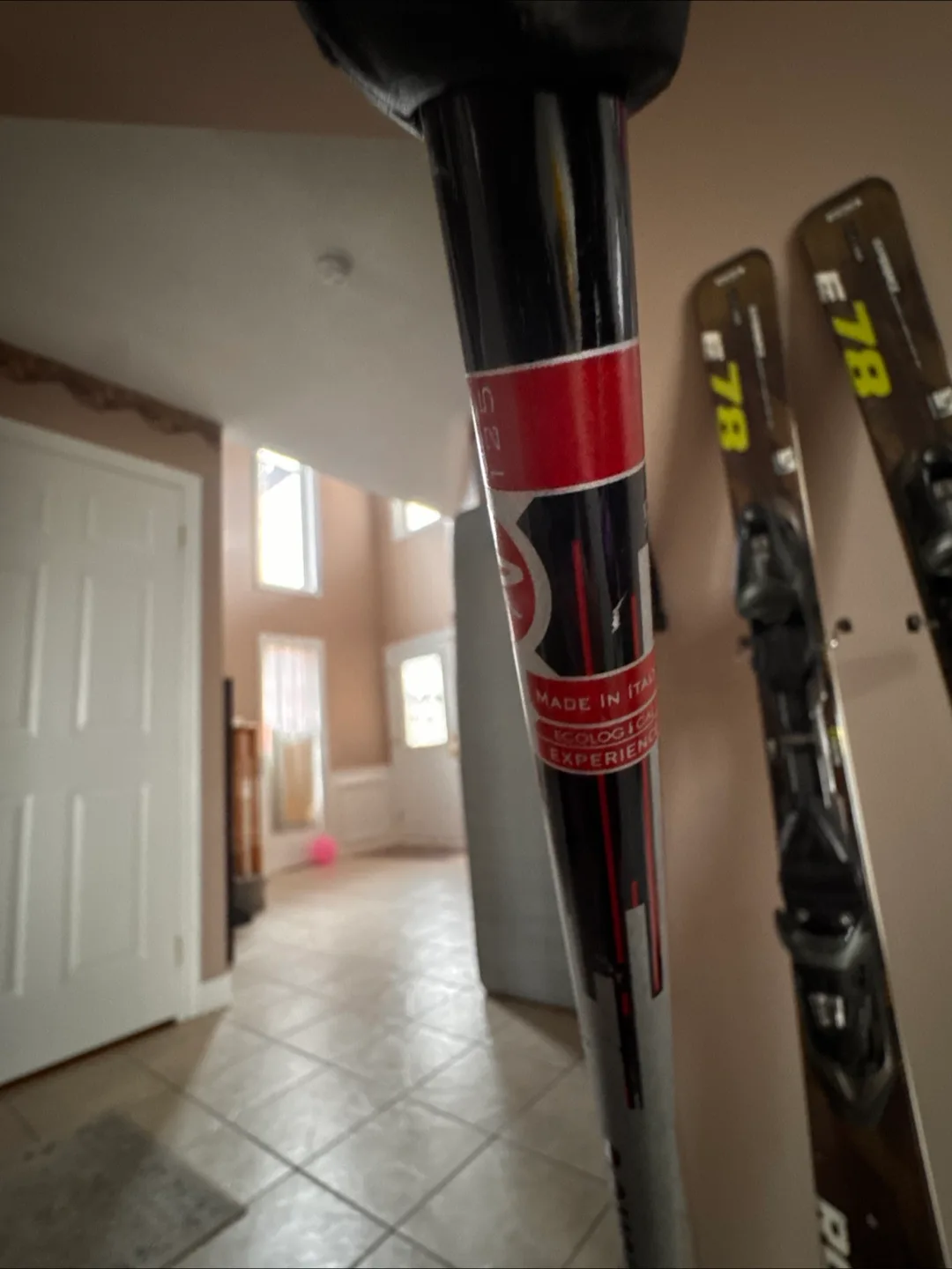 Skiing set - excellent condition image indicator(6)