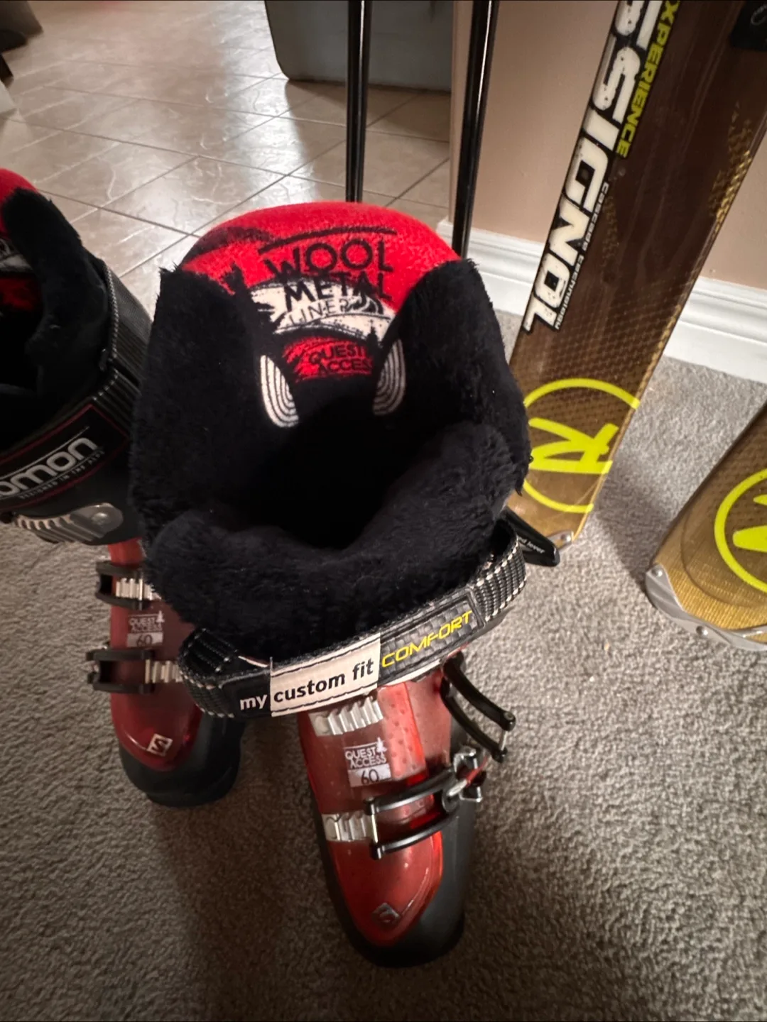 Skiing set - excellent condition image indicator(5)