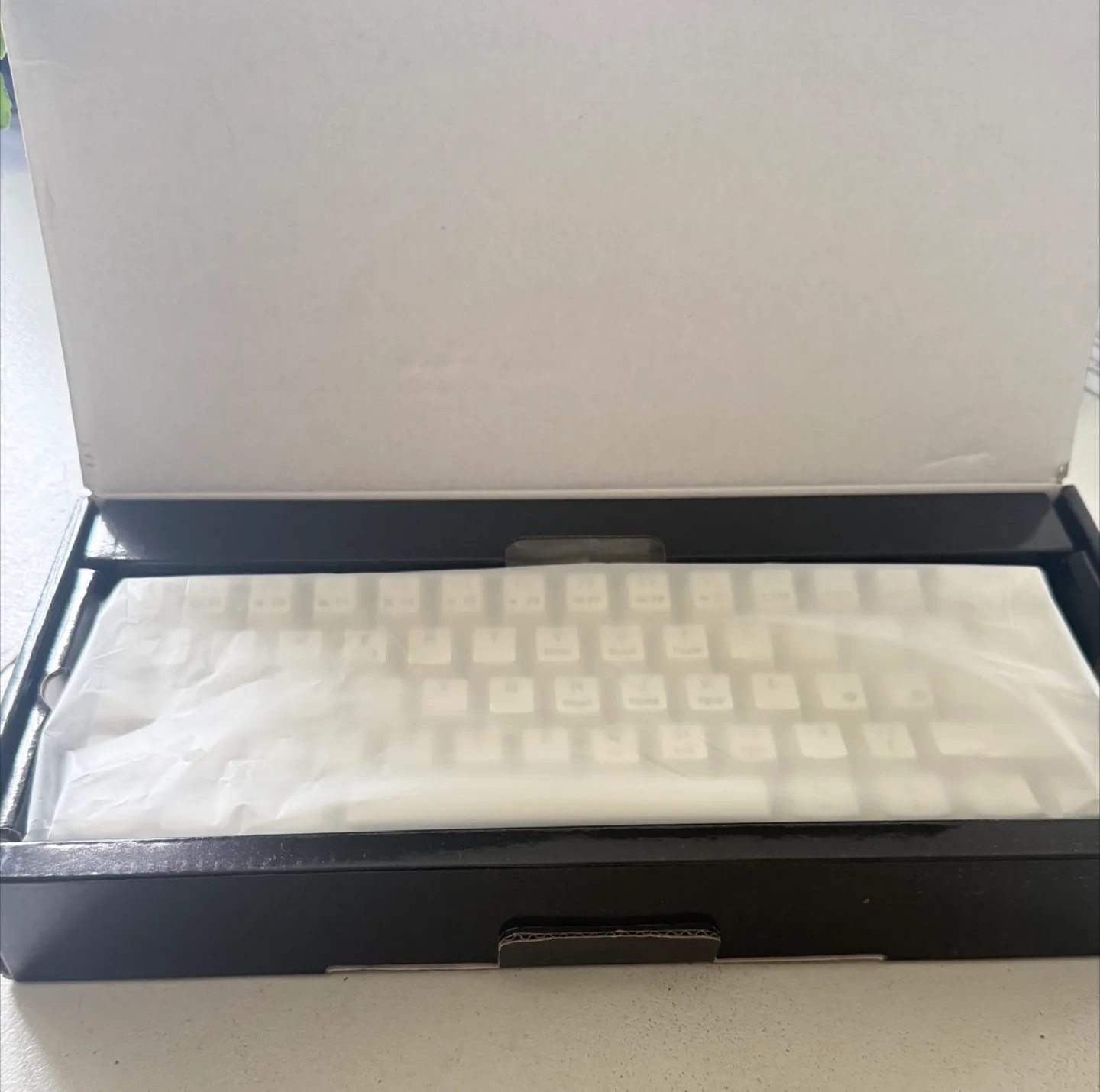 New RK Royal Kludge RK61 61-Key Keyboard - White 🥕 image indicator(2)