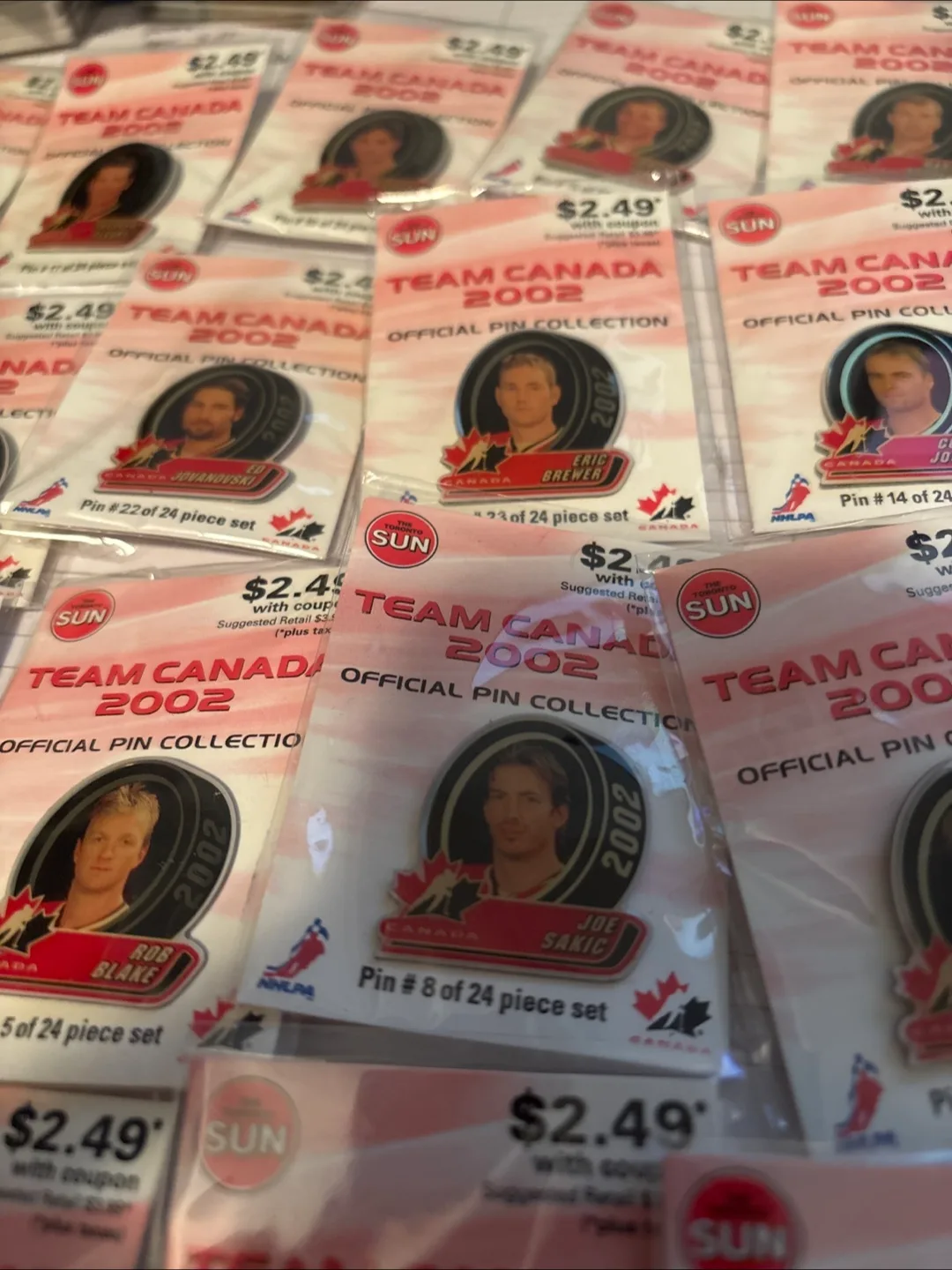 Team Canada 2002 Official Pin Collection image indicator(5)