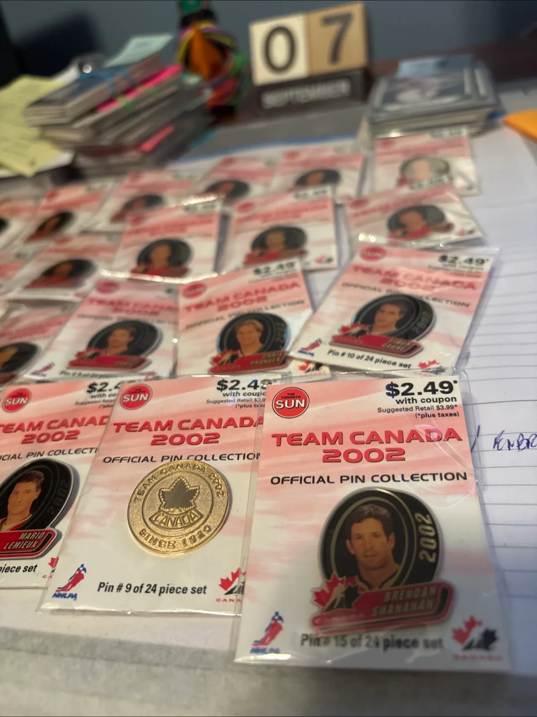 Team Canada 2002 Official Pin Collection image indicator(3)