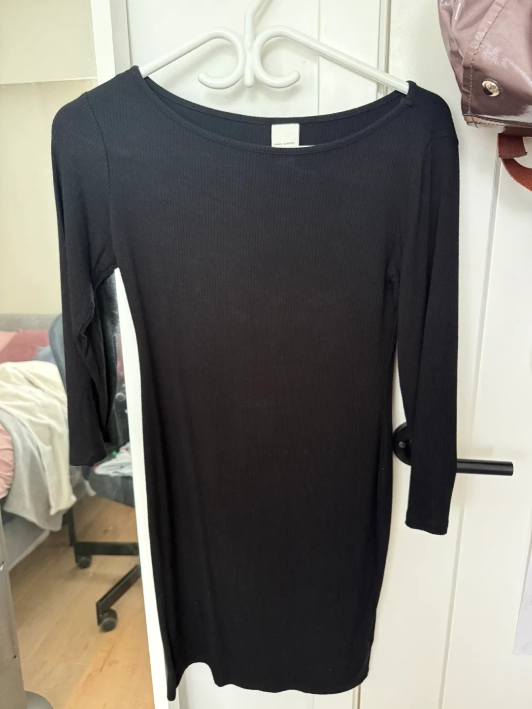 H&M Black Ribbed Long Sleeve Dress - Size P thumbnail