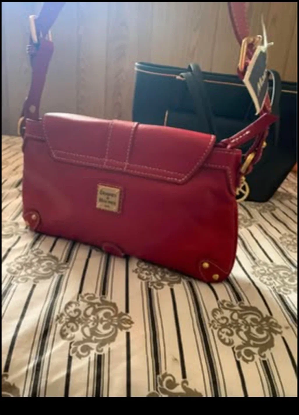 Dooney & Bourke Red Leather Bag image indicator(2)