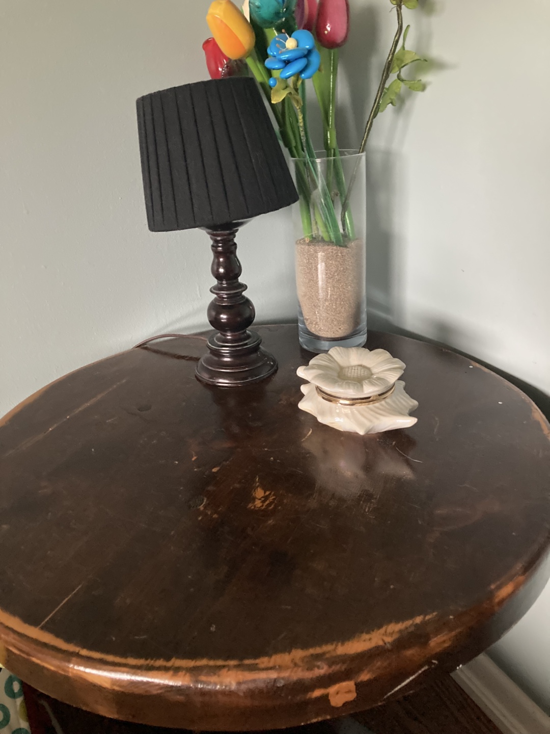 Round solid wood Side Table - photo 2
