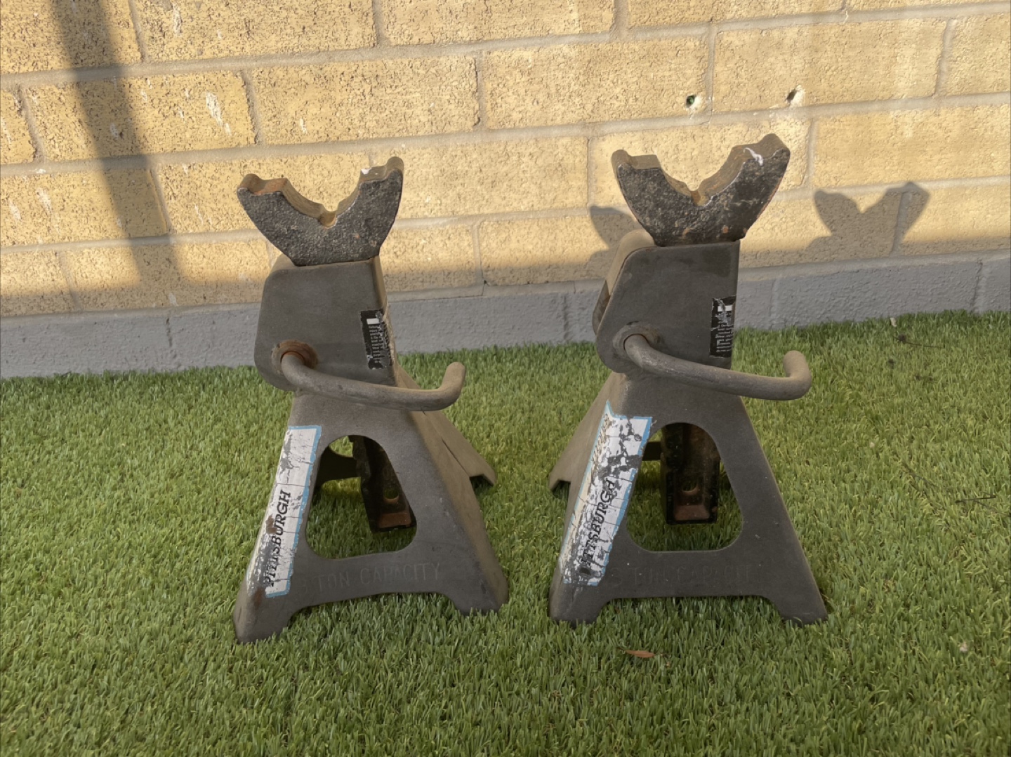 Pittsburgh Automotive 3 Ton Jack Stands (Pair) - photo 2