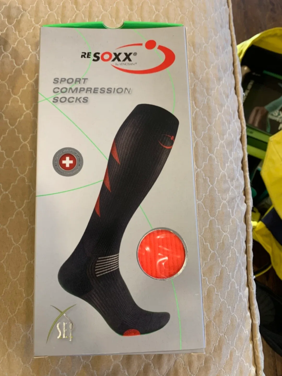 reSOXX Sport Compression Socks - Size L image indicator(2)