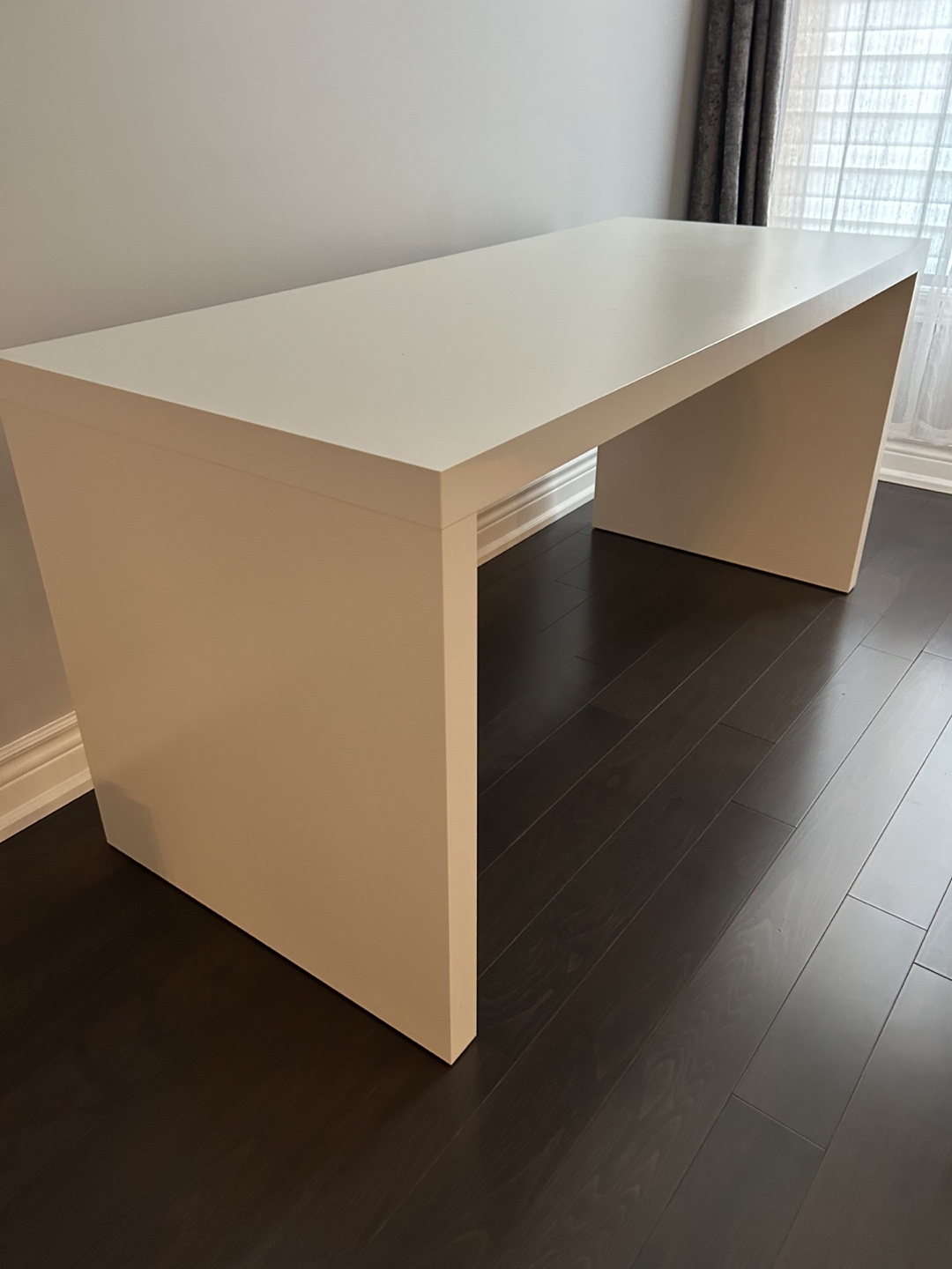 White Desk - photo 2