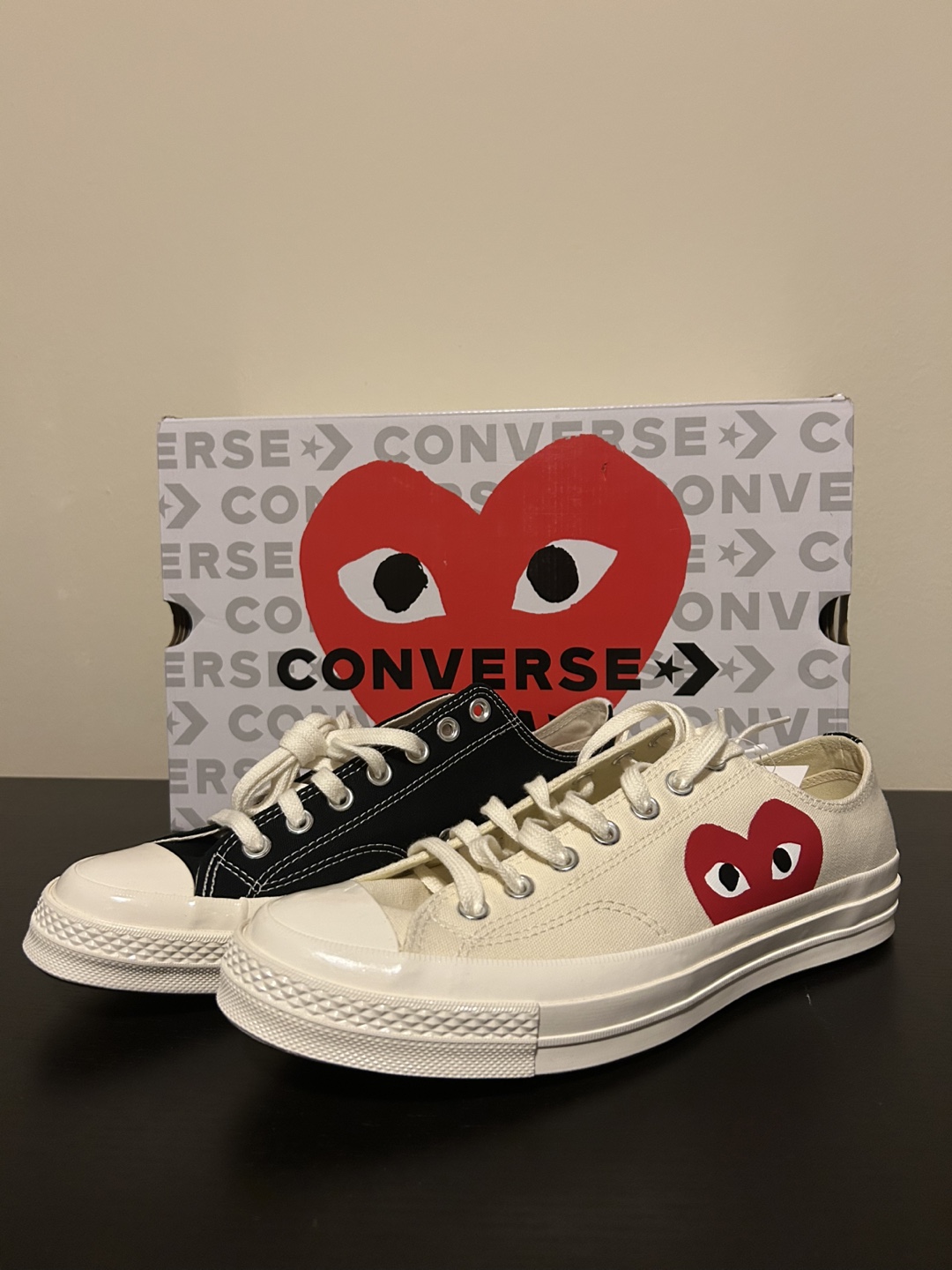 Converse x Comme des Garçons PLAY Chuck 70 Low Top Mismatch Pair - photo 2
