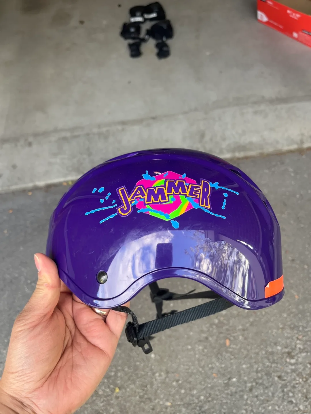 Rollerblade Blade Runner Inline Skates Size 5 wPads Helmet image indicator(4)