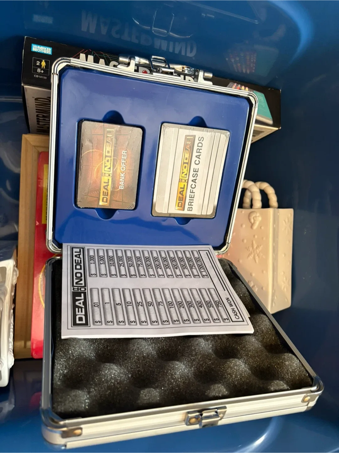 Deal or No Deal Card Game image indicator(2)