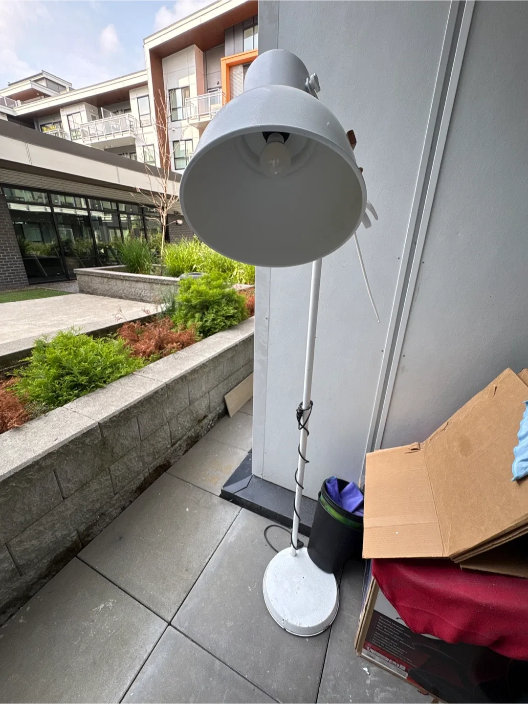 Philips Dimmable Floor Lamp thumbnail