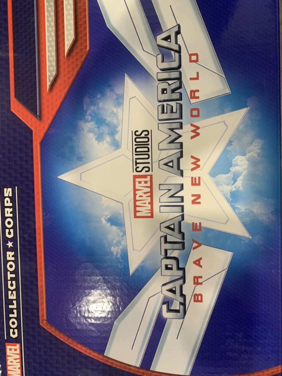 Funko Marvel Collector Corps Captain America T-Shirt (M)