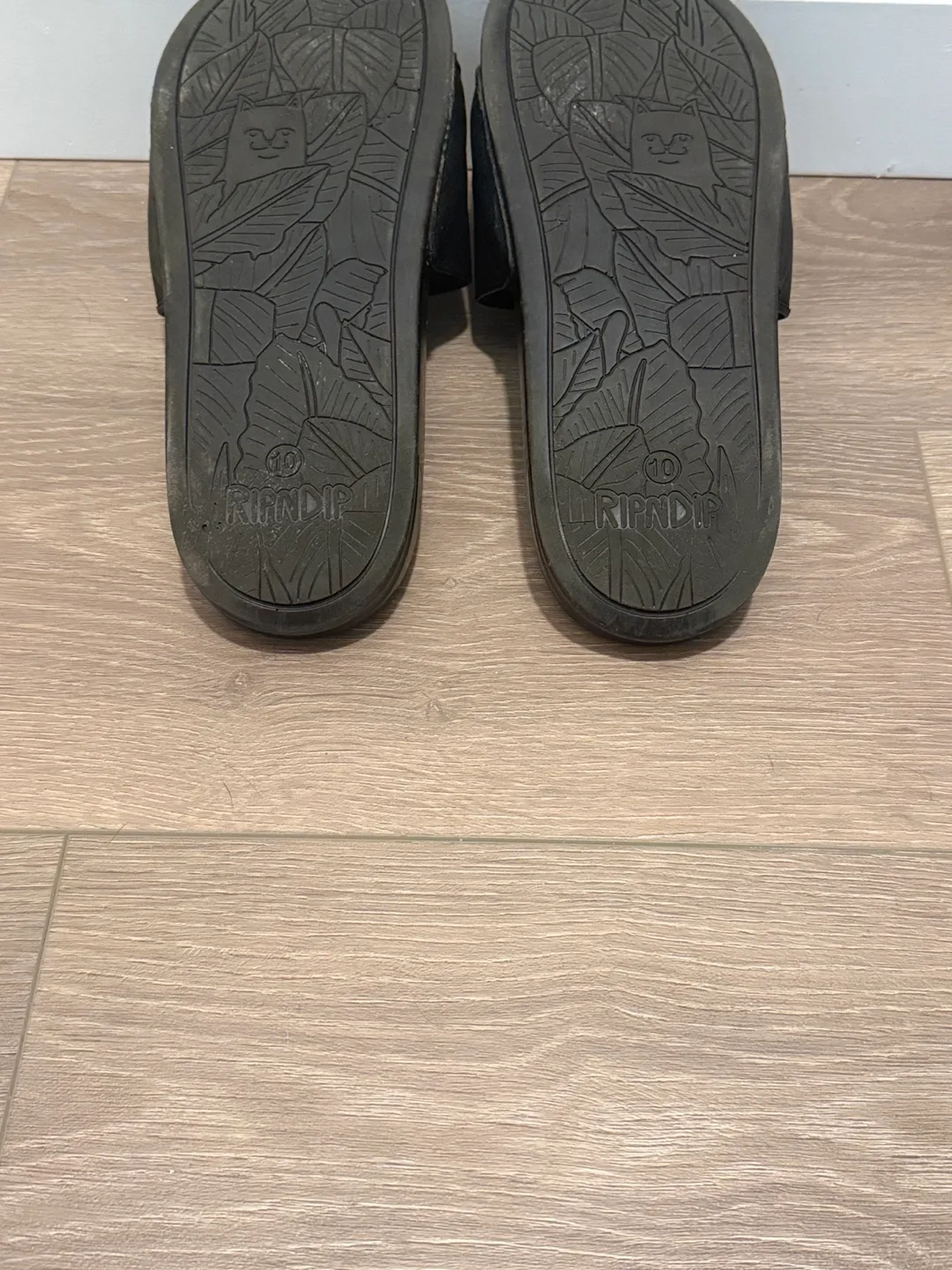 Ripndip black slides image indicator(5)