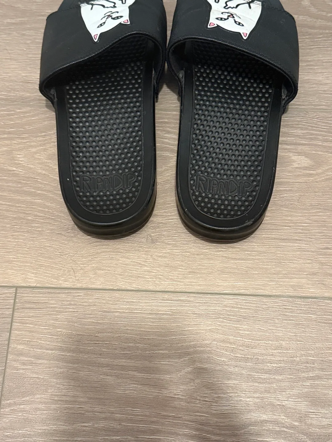 Ripndip black slides image indicator(3)