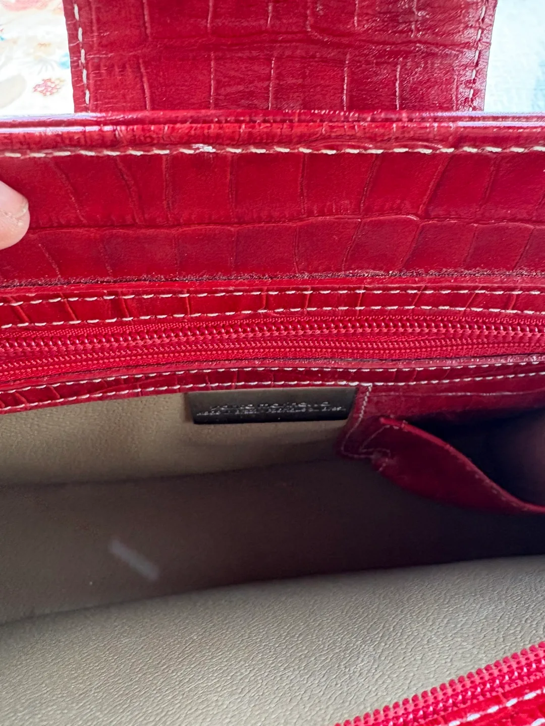 Red Croc Embossed  Handbag image indicator(6)