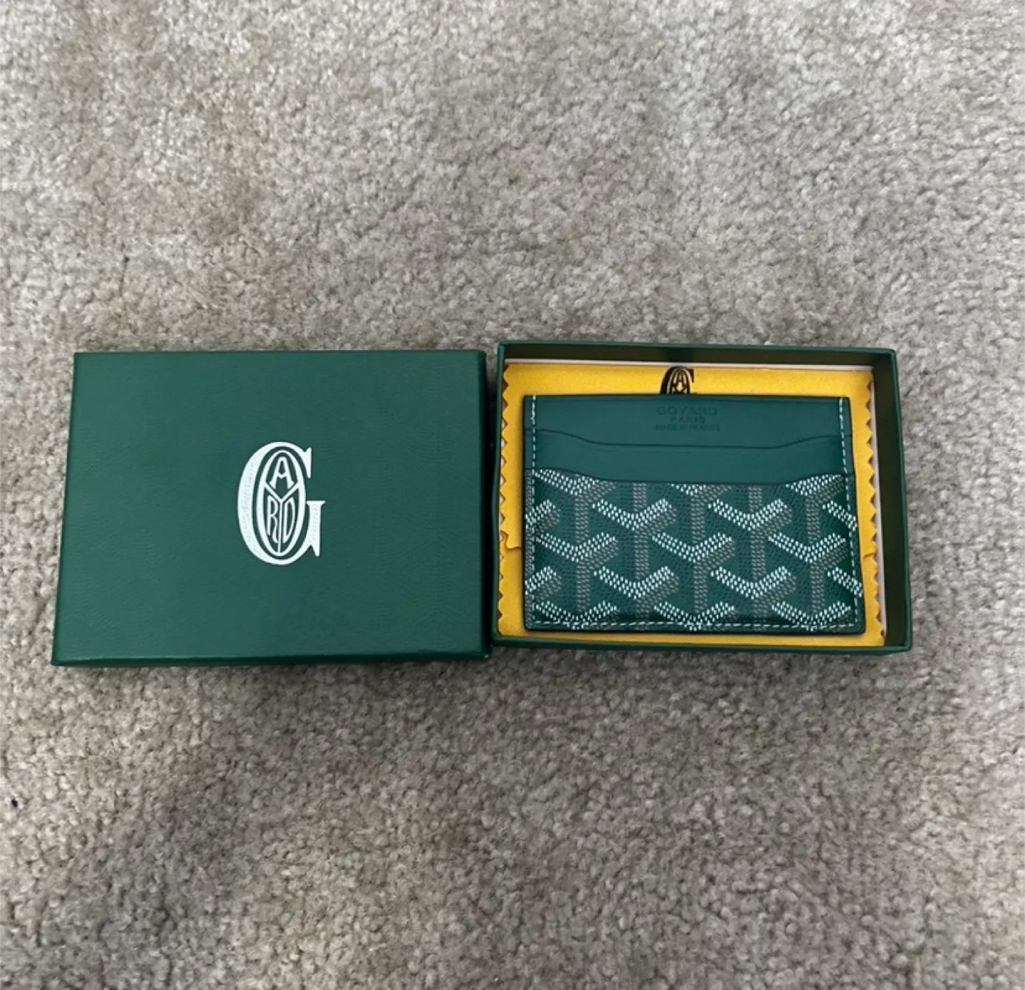 Designer Saint Sulpice Card Holder Green Leather Wallet image indicator(2)