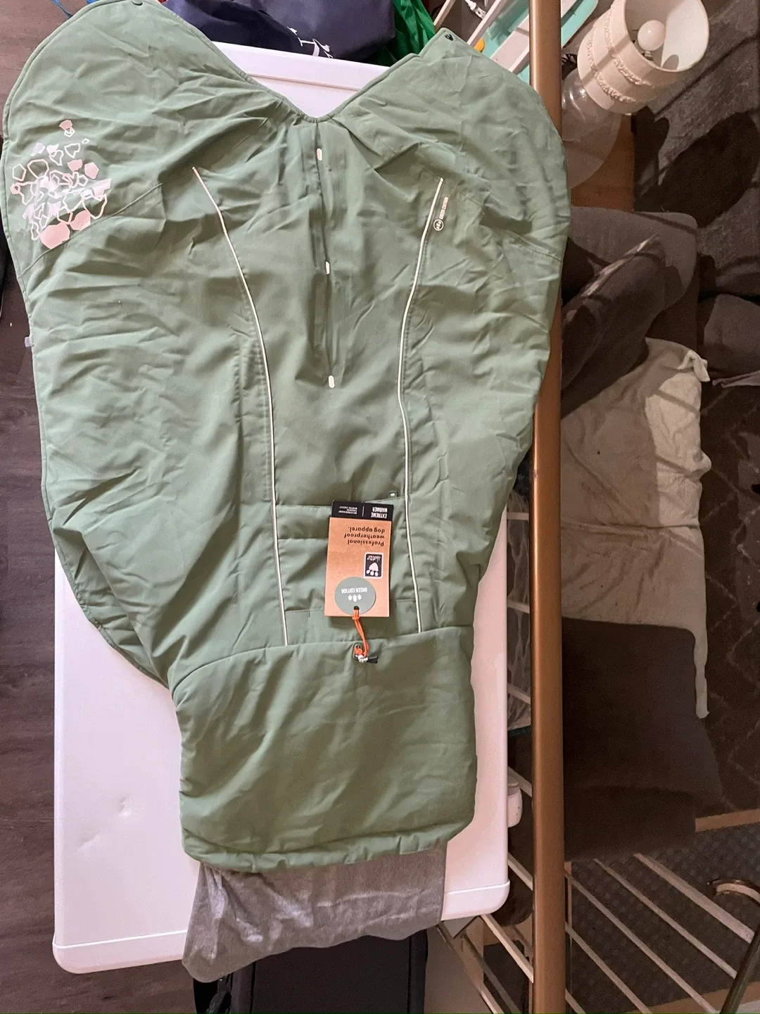 Hurtta Extreme Warmer Eco Dog Coat - Size 60/24 image indicator(6)