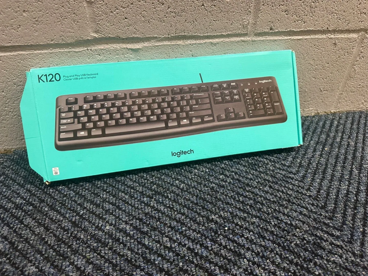 Logitech K120 Plug and Play USB Keyboard - New in Box! thumbnail