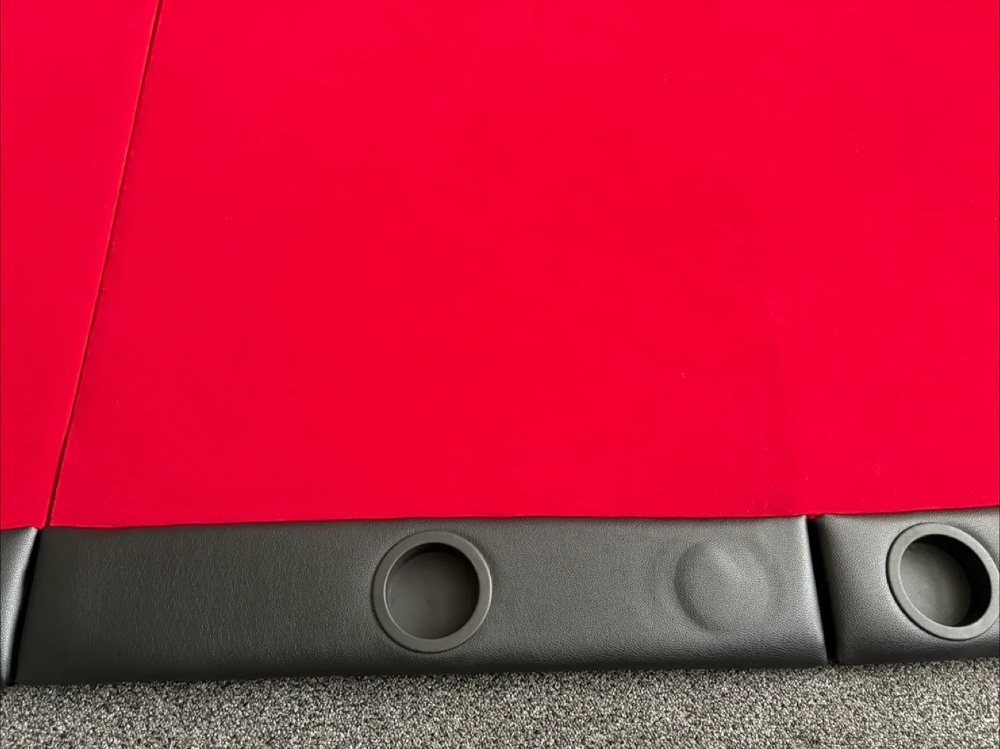 MRC Poker Table - Red Felt, 108x74x12 cm - New in Box image indicator(6)