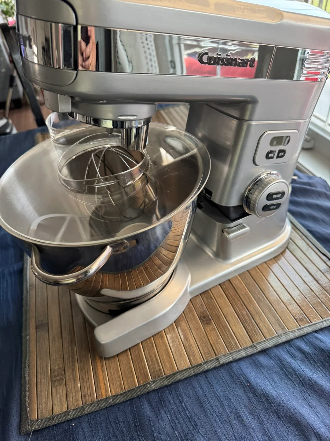 Cuisinart Stand Mixer image indicator(2)