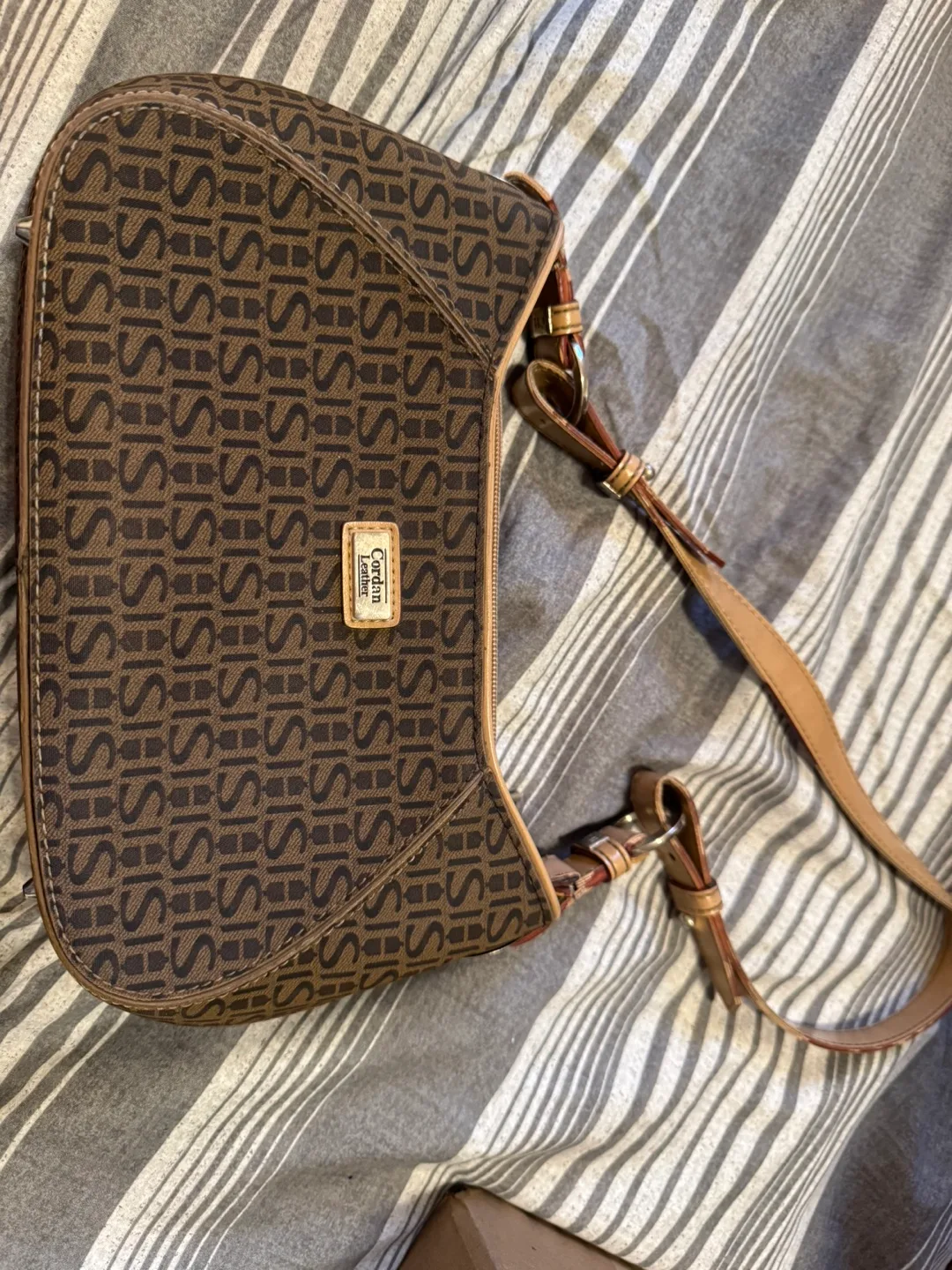 Cardini Shoulder Bag thumbnail