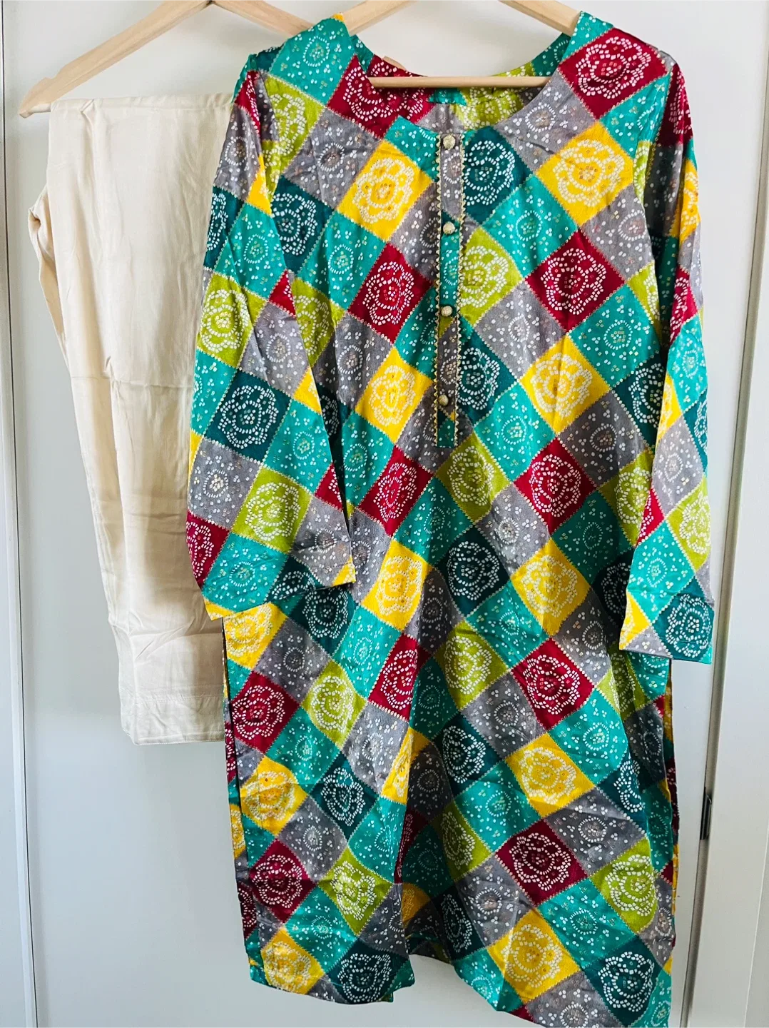 Silk kurtas new image indicator(4)