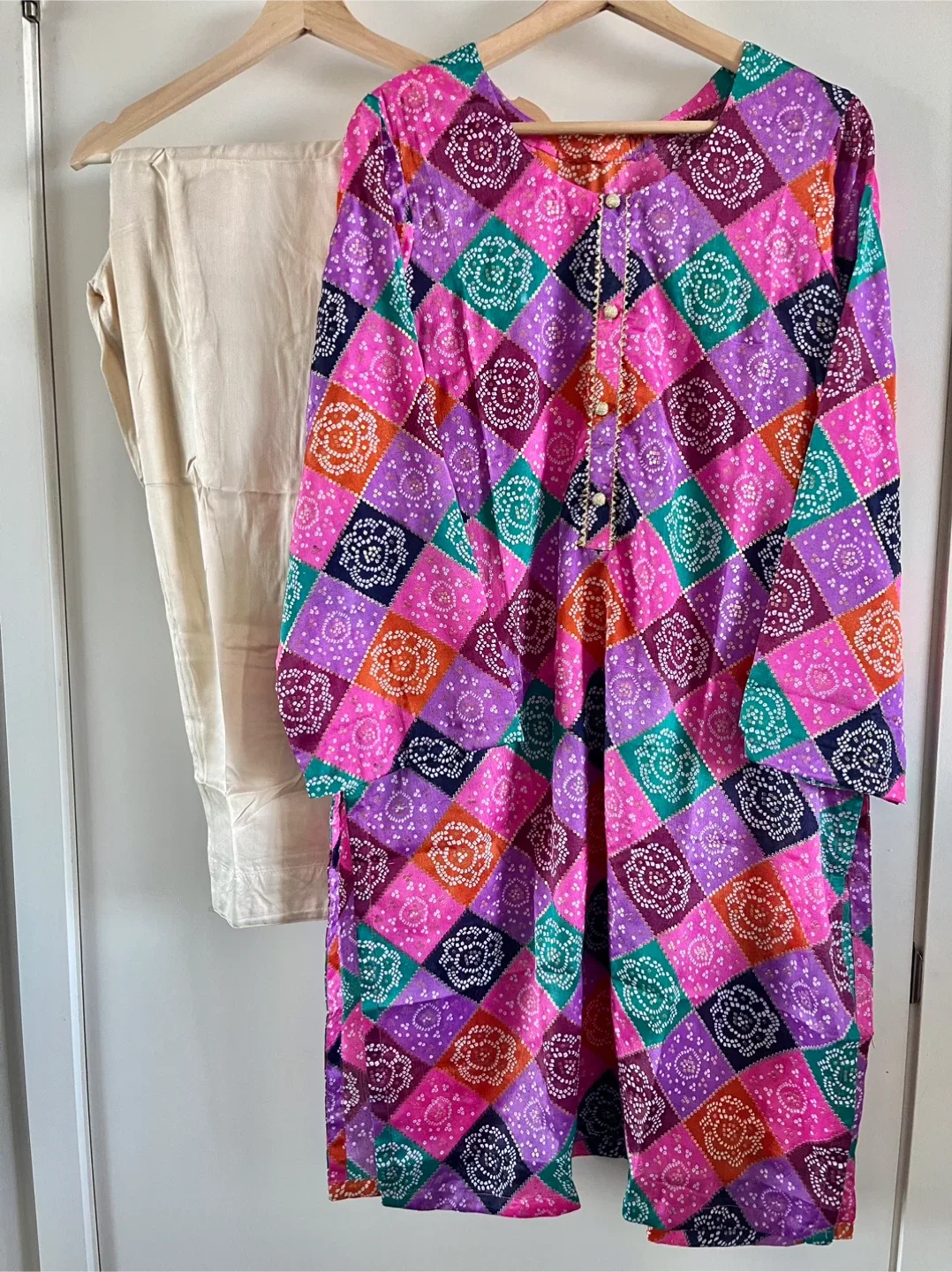 Silk kurtas new image indicator(5)