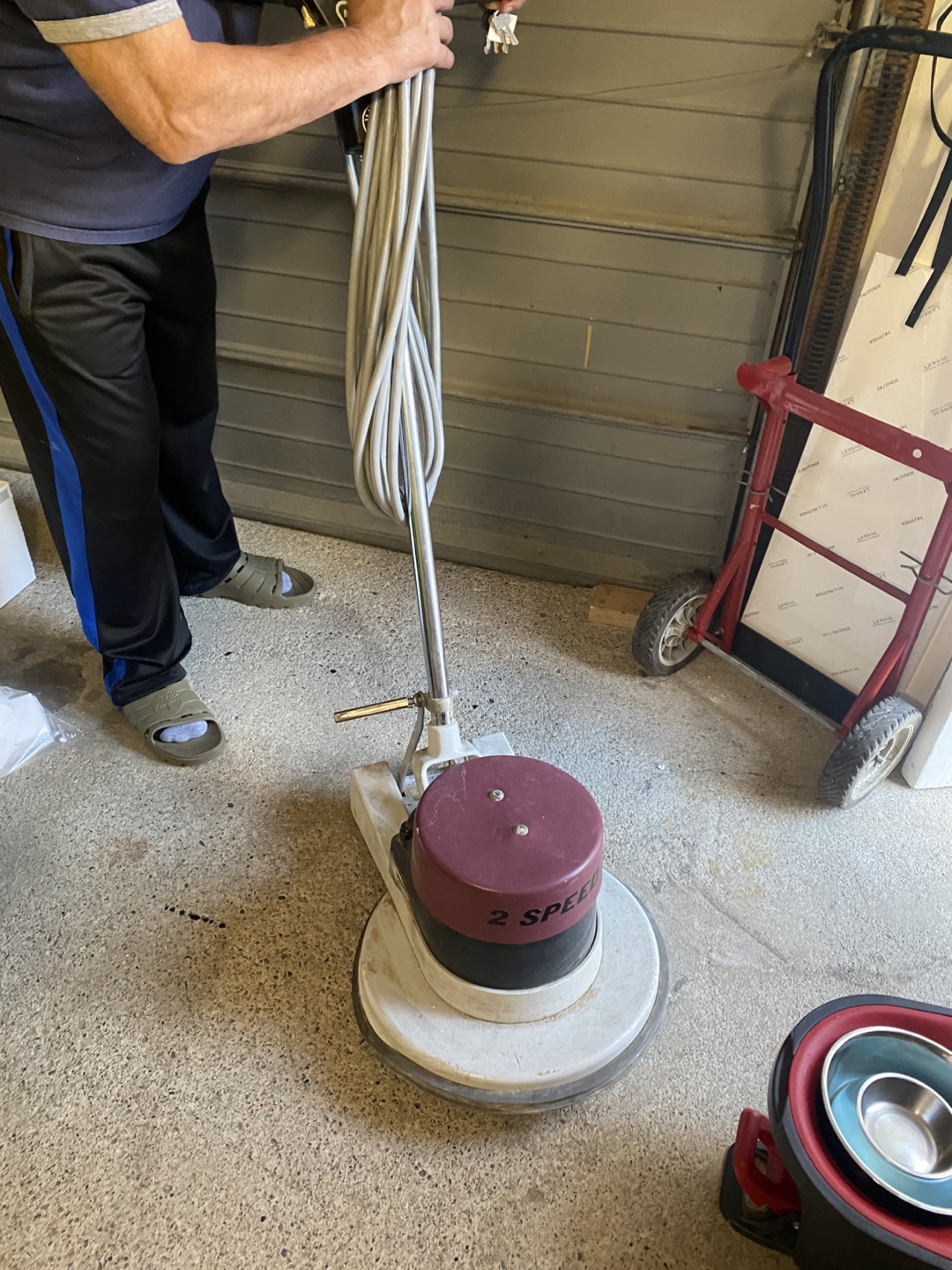 Minuteman Floor Polisher - 2 Speed - photo 2