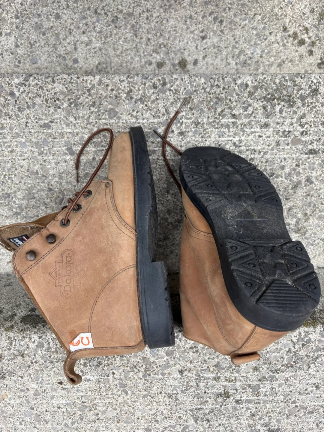 Dakota Insulated Leather Work Boots - CSA Approved Green image indicator(2)