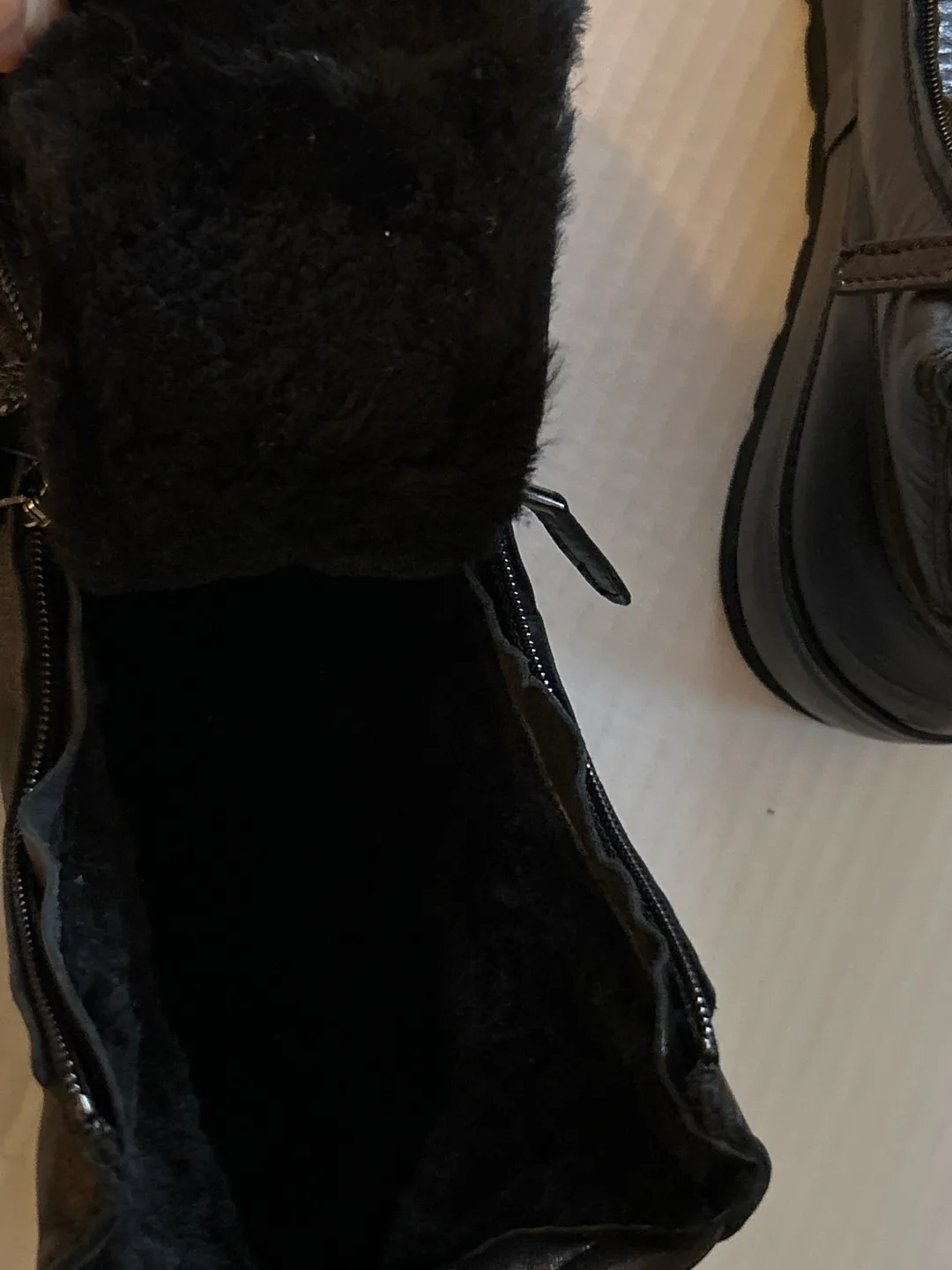 Black Leather Ankle Boots with Zipper Detail image indicator(9)