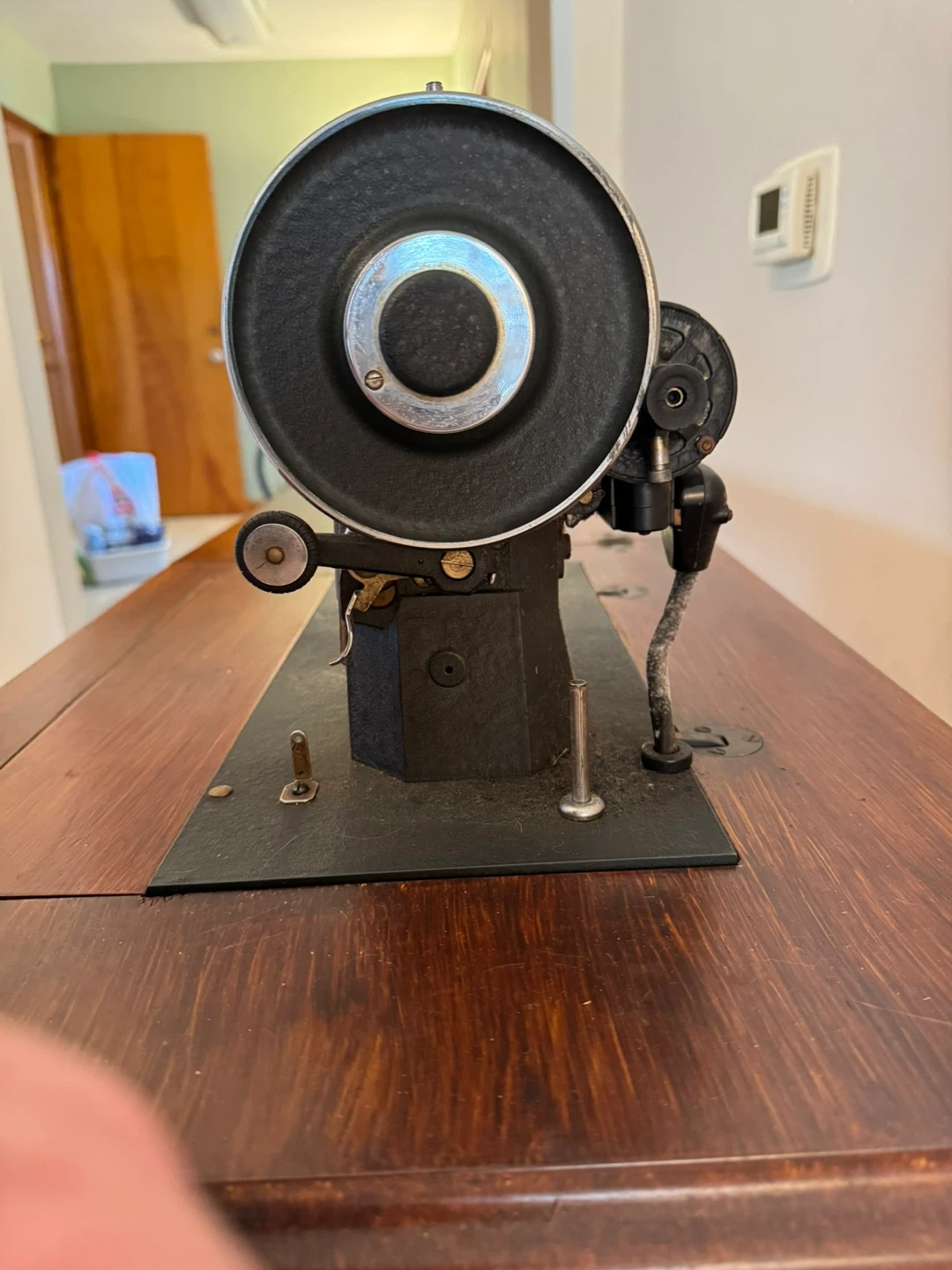 Kenmore Deluxe Rotary Sewing Machine with Cabinet - photo 5