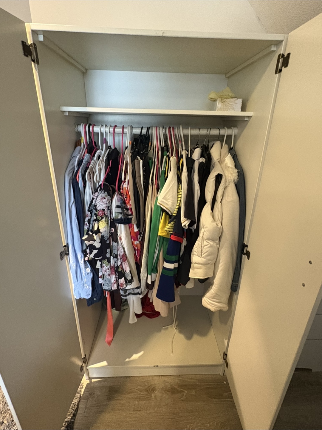White Wardrobe - 80cm Wide x 170cm High - photo 3