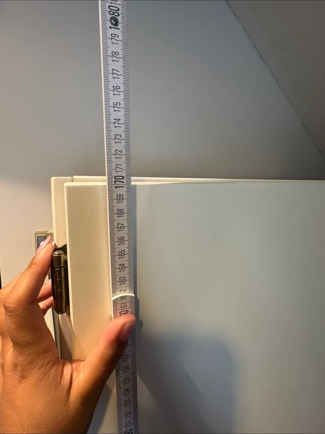 White Wardrobe - 80cm Wide x 170cm High image indicator(5)