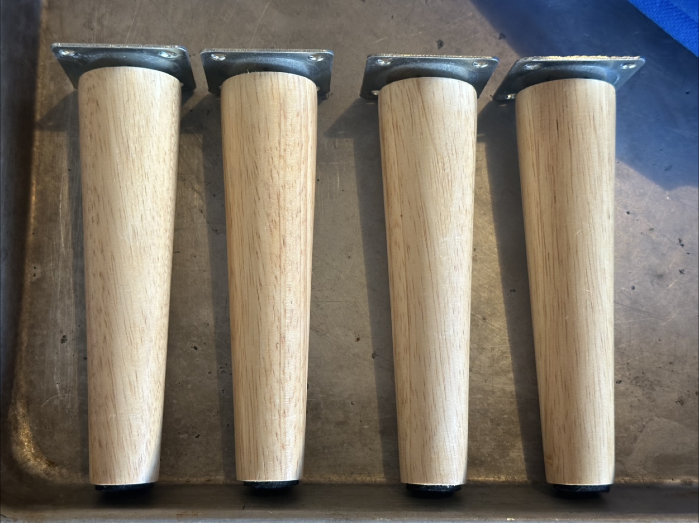 🥕Set of 4 Wooden Furniture Legs FREE! - photo 2