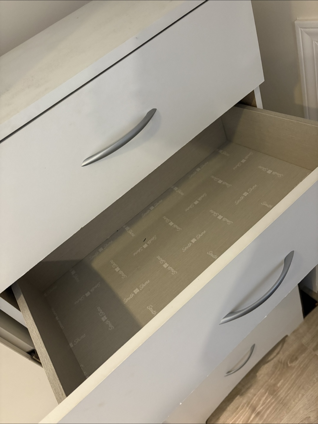 South Shore White 6-Drawer Dresser - photo 4