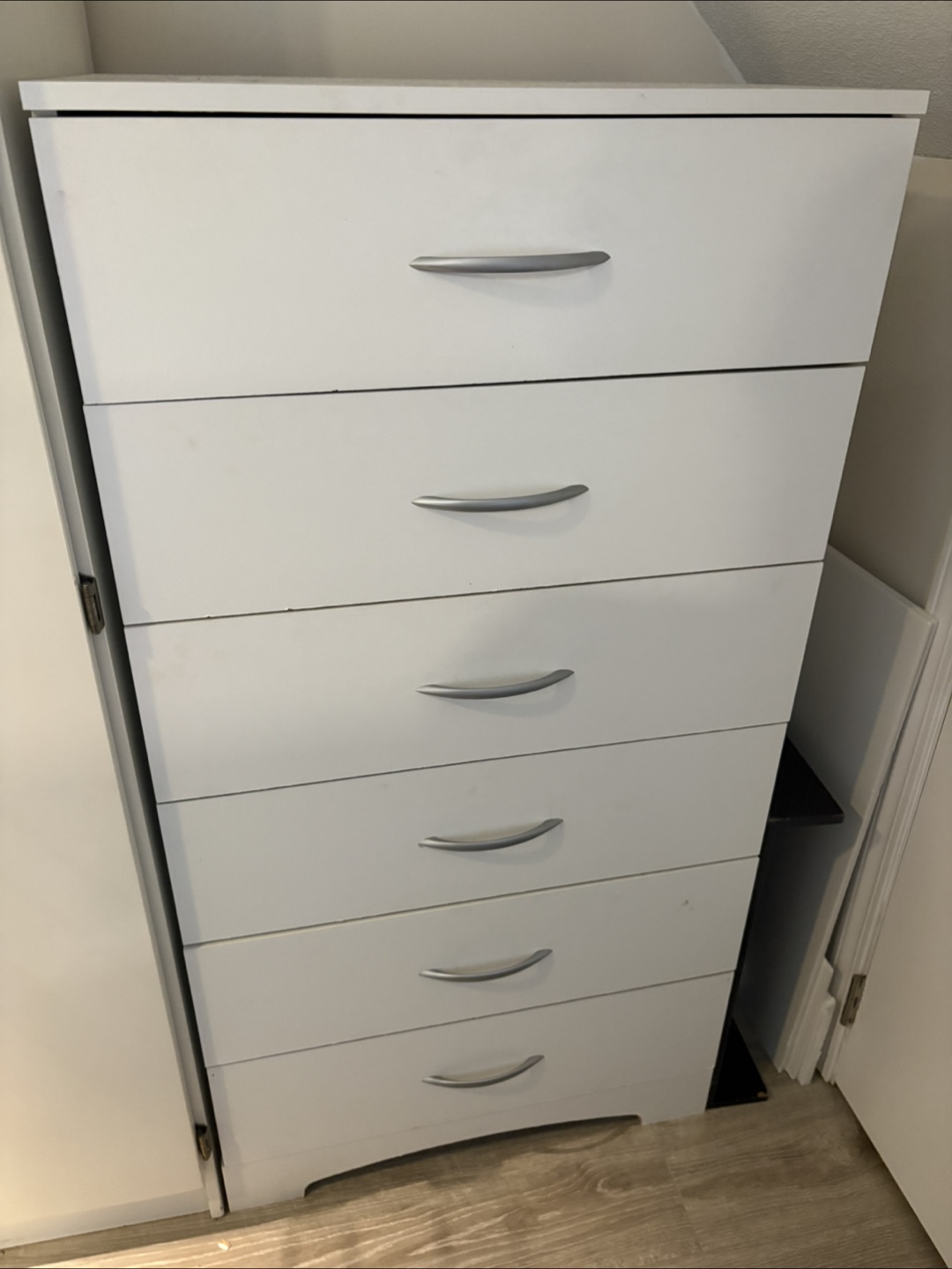 South Shore White 6-Drawer Dresser