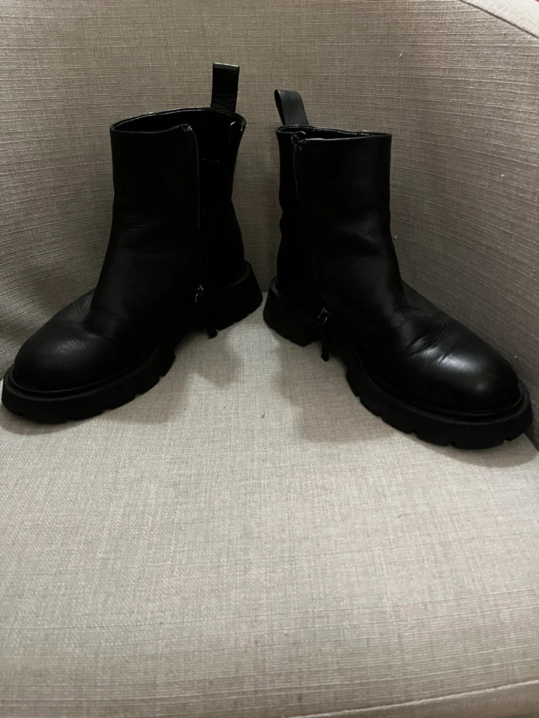 Zara Black Ankle Boots - Size 39 image indicator(2)