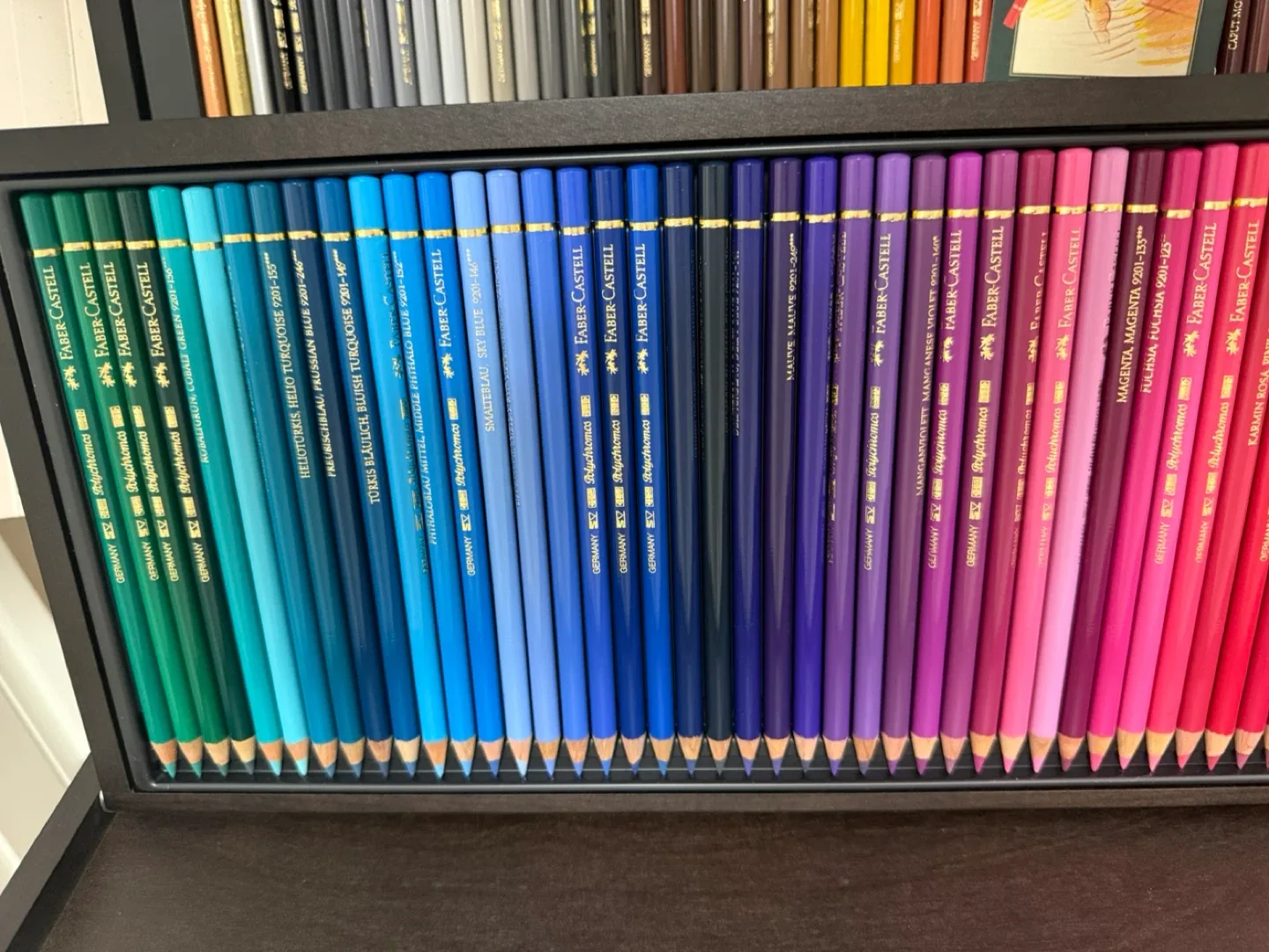 Faber-Castell Polychromos 120 Colour Pencils – Wooden Case Set image indicator(3)