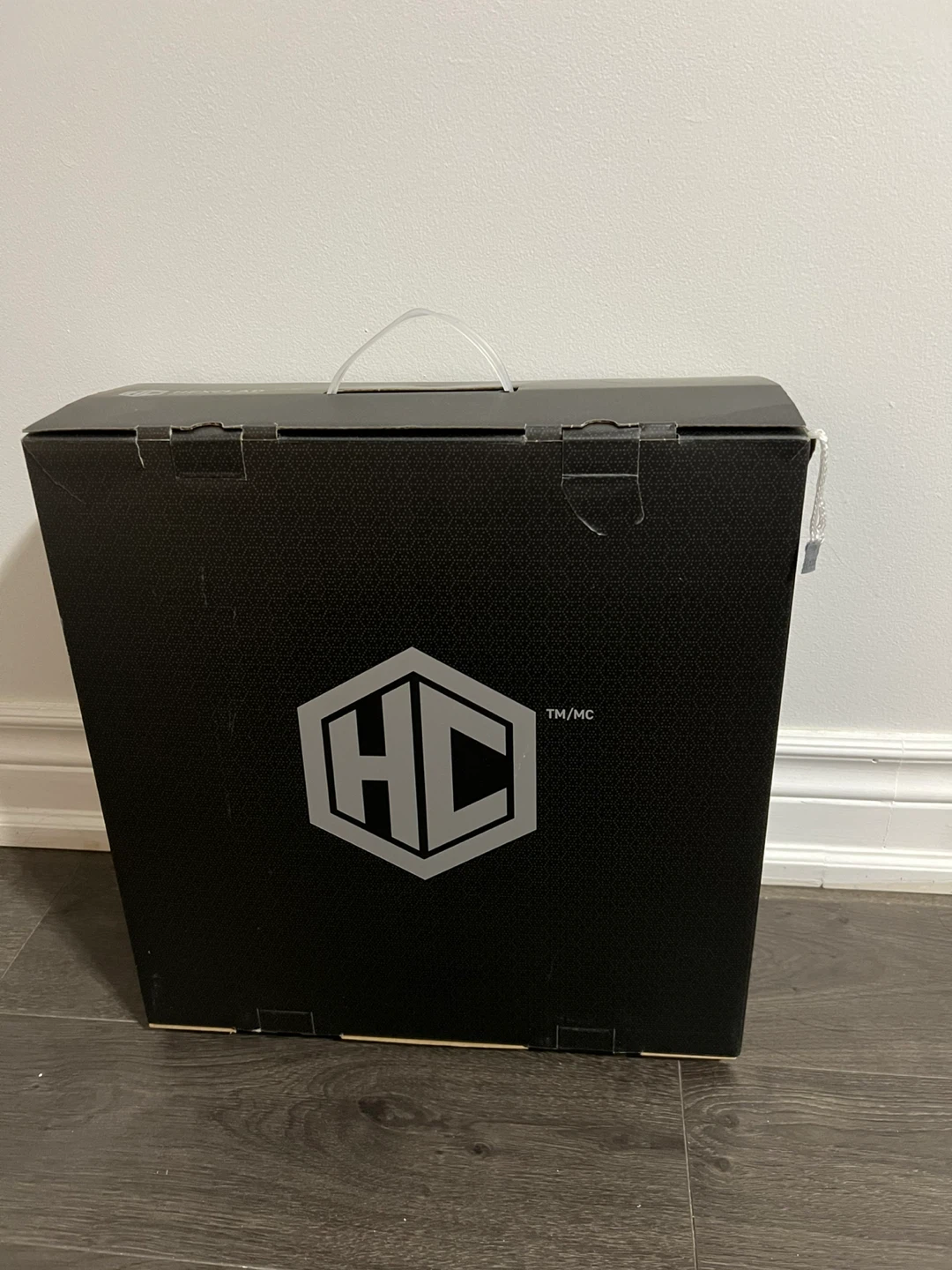 Hexclad 14" Hybrid Pan with Lid (36cm) - New in Box! - photo 5